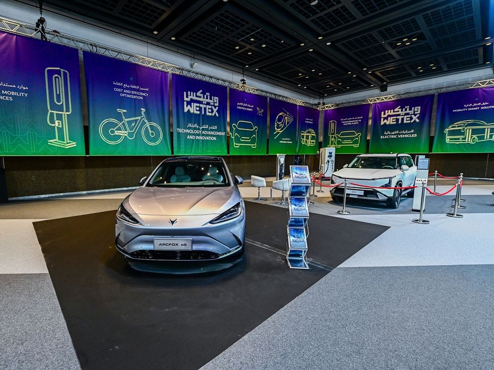 "ويتيكس" 2025 يعزز تنافسية المركبات الصديقة للبيئة