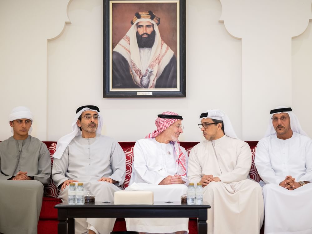 منصور بن زايد يعزي في وفاة محمود أحمد القيسية