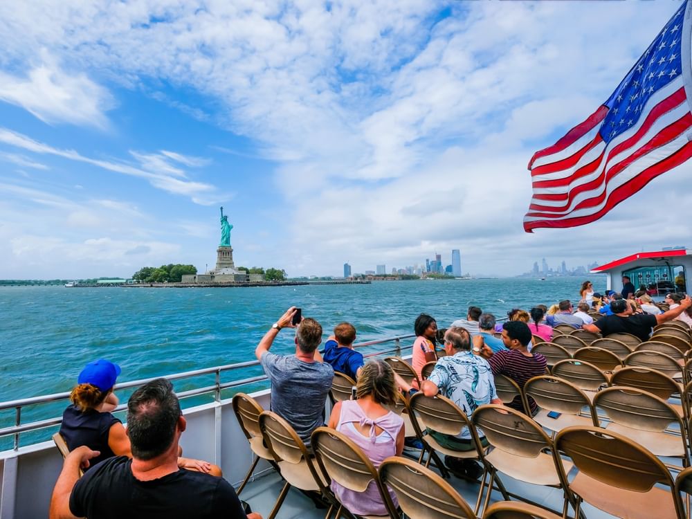 US sees 12% drop in foreign visitors