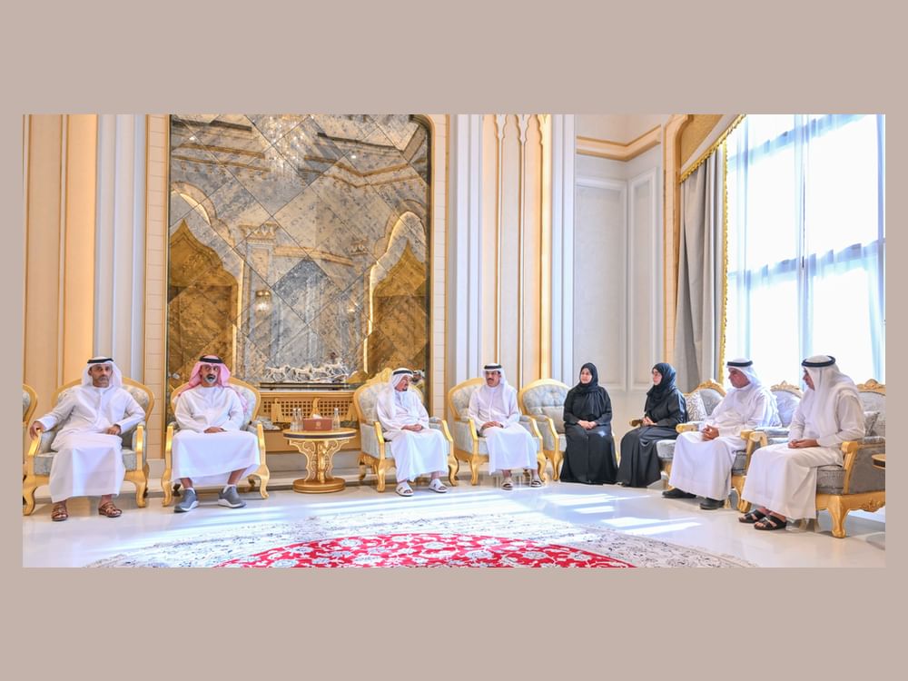 حميد بن راشد يستقبل مجلس أمناء هيئة الأعمال الخيرية العالمية ويؤكد أهمية استدامة العمل الخيري