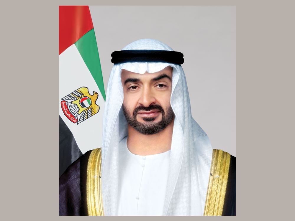 رئيس الدولة يوجه بإعادة تسمية "مطار العين الدولي" ليصبح "مطار طحنون الدولي"