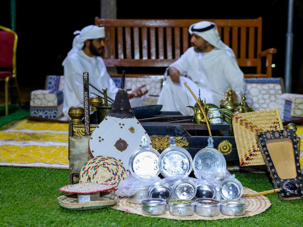 بلدية العين تنظم"سنعنا هويتنا"