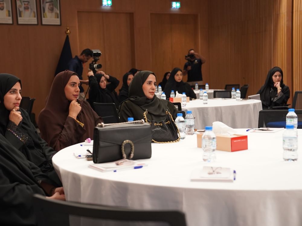 برنامج «اقدر» يحتفي بيوم المرأة الإماراتية