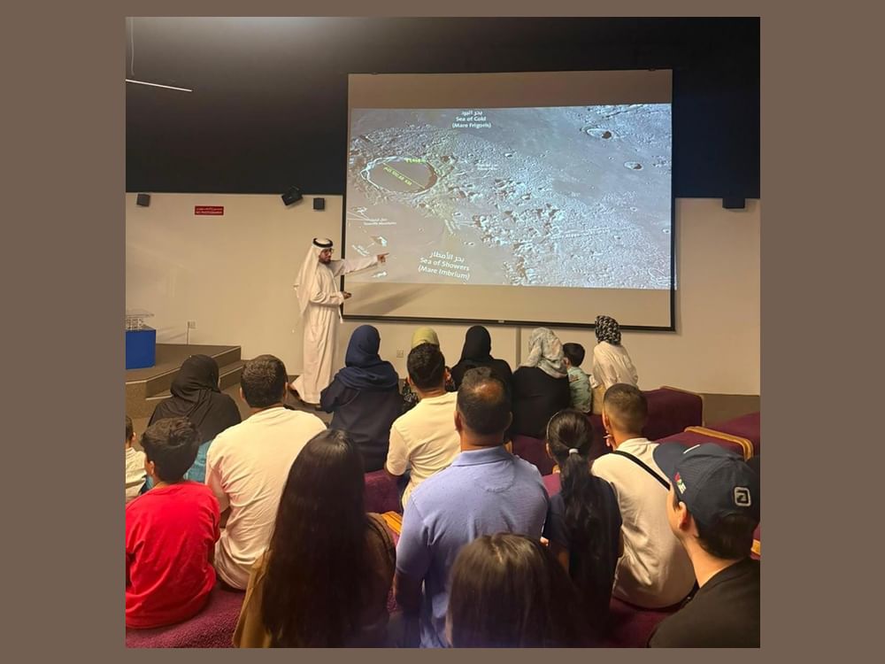 "الإمارات للفلك" تحتفي باليوم الدولي للقمر