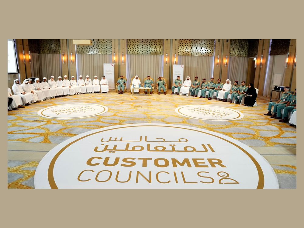 شرطة رأس الخيمة تعقد مجلس المتعاملين  