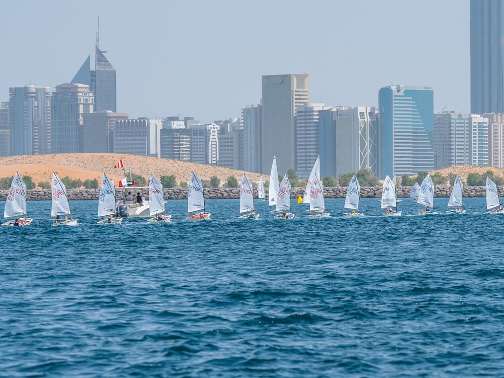 أبوظبي للرياضات البحرية ينظم "بطل الإمارات" و" الإبحار الشراعي" لأصحاب الهمم