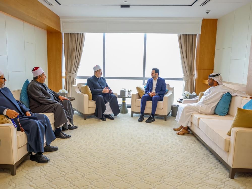 Leaders from Al-Azhar visit Muslim Council of Elders’ HQ in Abu Dhabi to offer their congratulations on10th anniversary