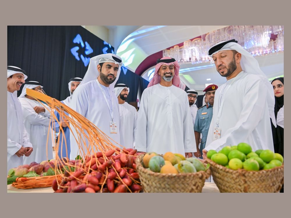عمار بن حميد يفتتح مهرجان "ليوا عجمان للرطب والعسل 2025"