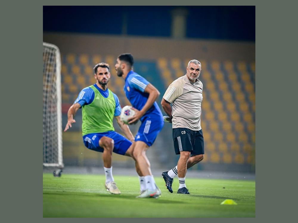 منتخبنا الوطني لكرة القدم يدخل معسكرا بأبوظبي غدا استعدادا لتصفيات المونديال