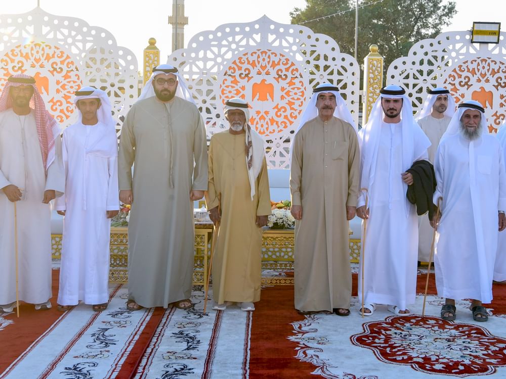 حاكم أم القيوين وولي عهده يحضران أفراح الكتبي والغفلي