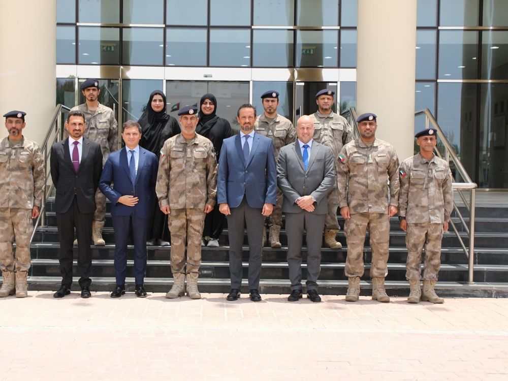 شرطة أبوظبي تطلع وفد نظيرتها الإيطالية على منظومتي التأهيل الشرطي والمدينة الآمنة