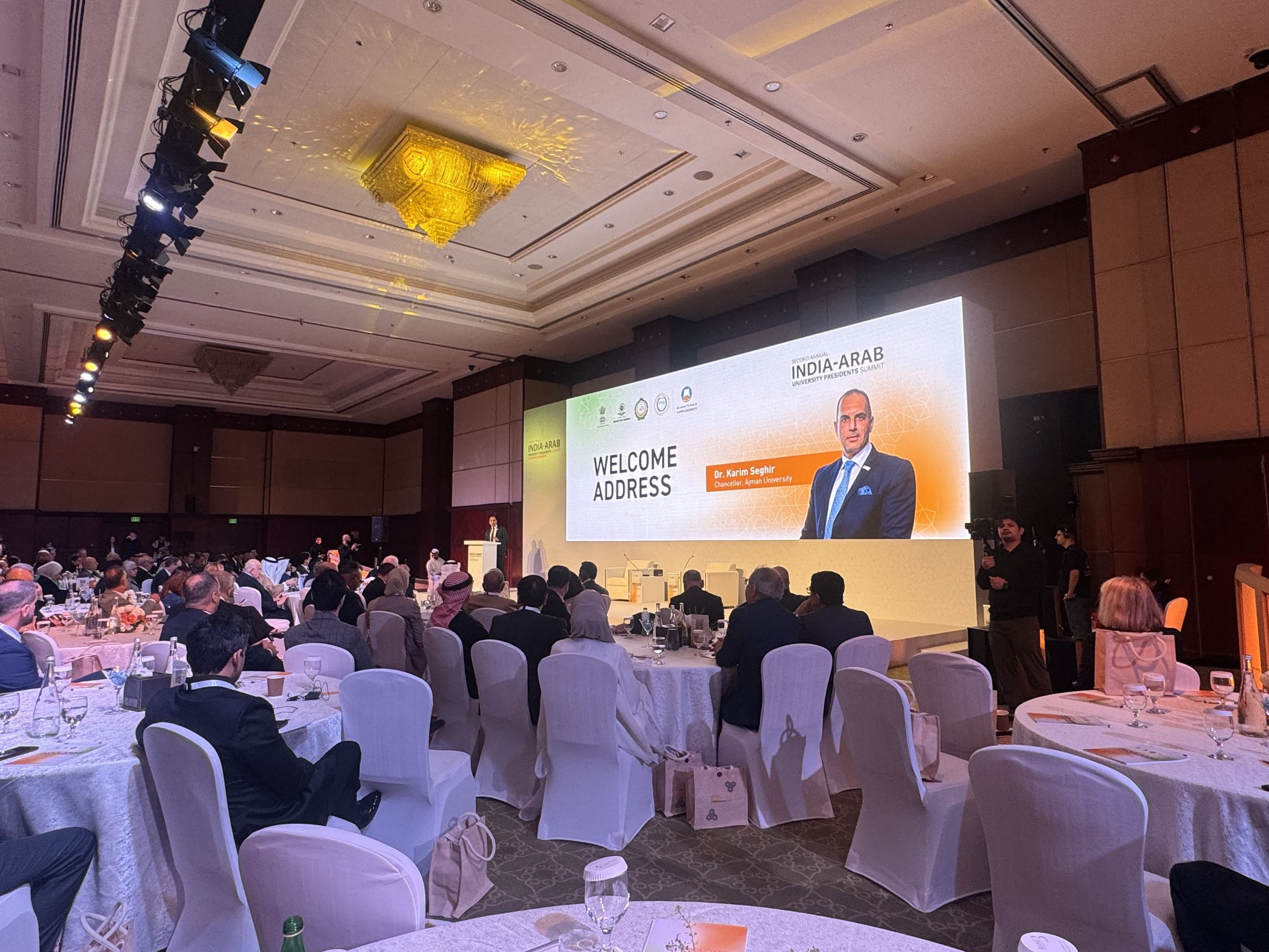 انطلاق القمة الثانية لرؤساء الجامعات الهندية العربية بجامعة عجمان