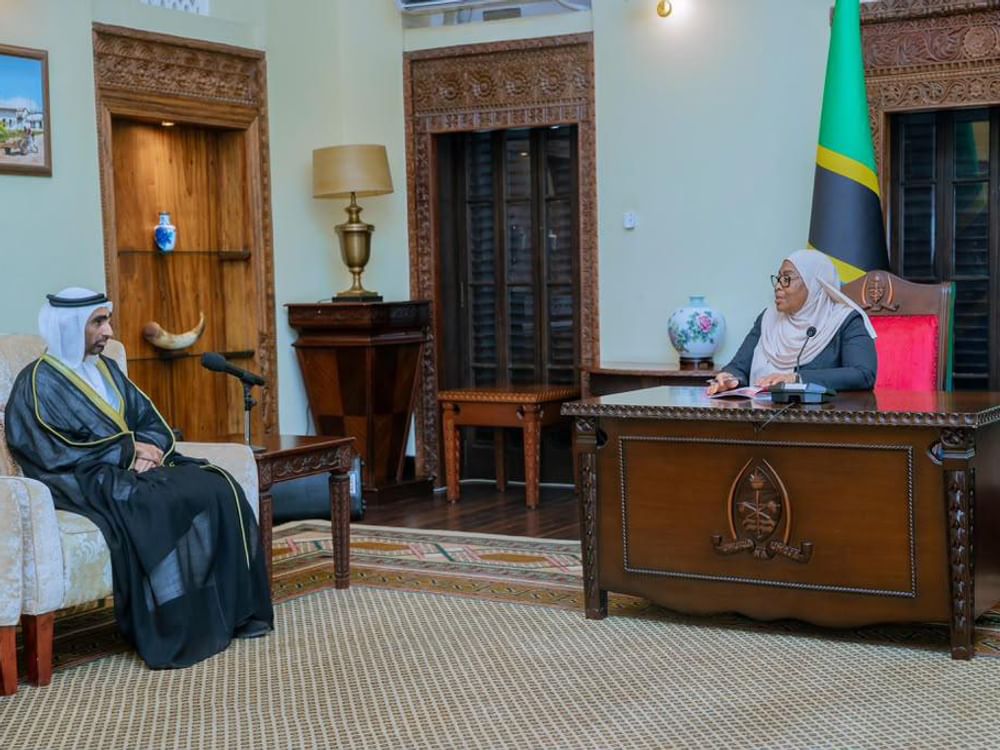 سفير الإمارات يقدم أوراق اعتماده إلى رئيسة تنزانيا