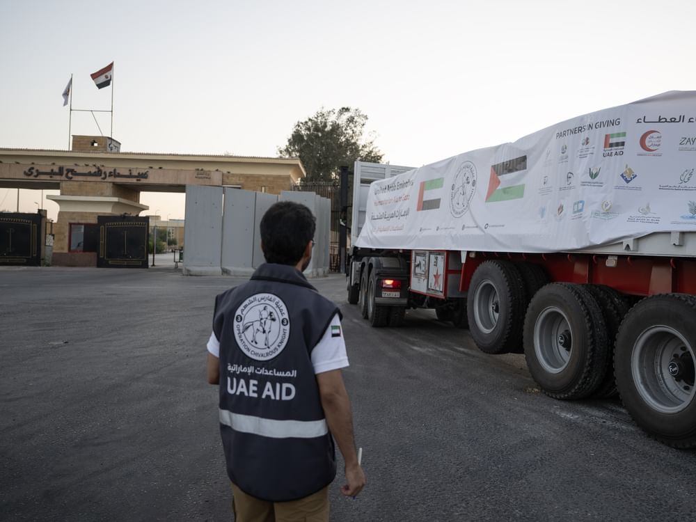 five UAE convoys carrying 533 tonnes of humanitarian aid entered Gaza Strip under 'Operation Chivalrous Knight 3'
