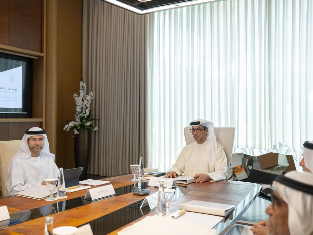 منصور بن زايد يترأس اجتماع مجلس إدارة جهاز الإمارات للاستثمار