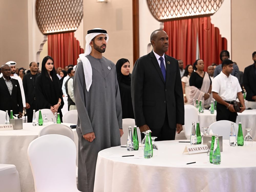 شخبوط بن نهيان يشارك في مراسم إحياء الذكرى الـ31 للإبادة الجماعية ضد التوتسي