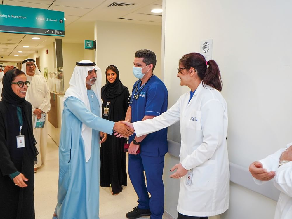 Nahyan bin Mubarak visits Abu Dhabi Stem Cells Center