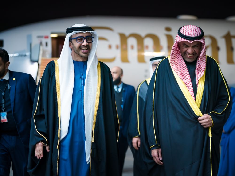 Abdullah bin Zayed arrives in Kuwait on working visit