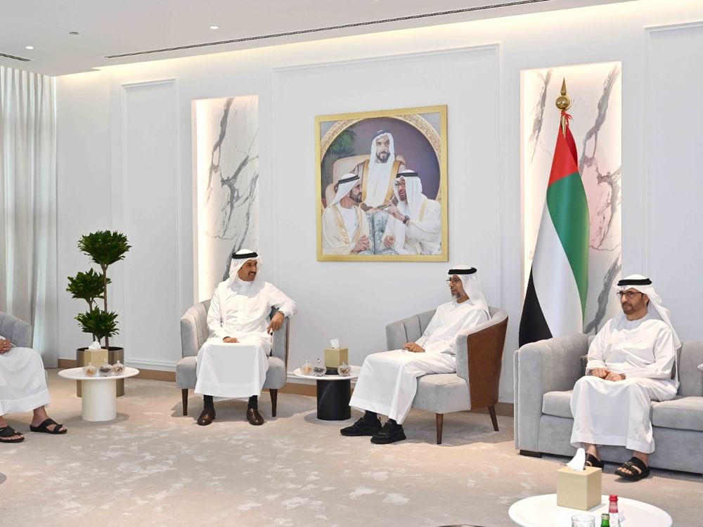 Emiratos Árabes Unidos y Baréin estudian reforzar la colaboración en transporte e infraestructuras