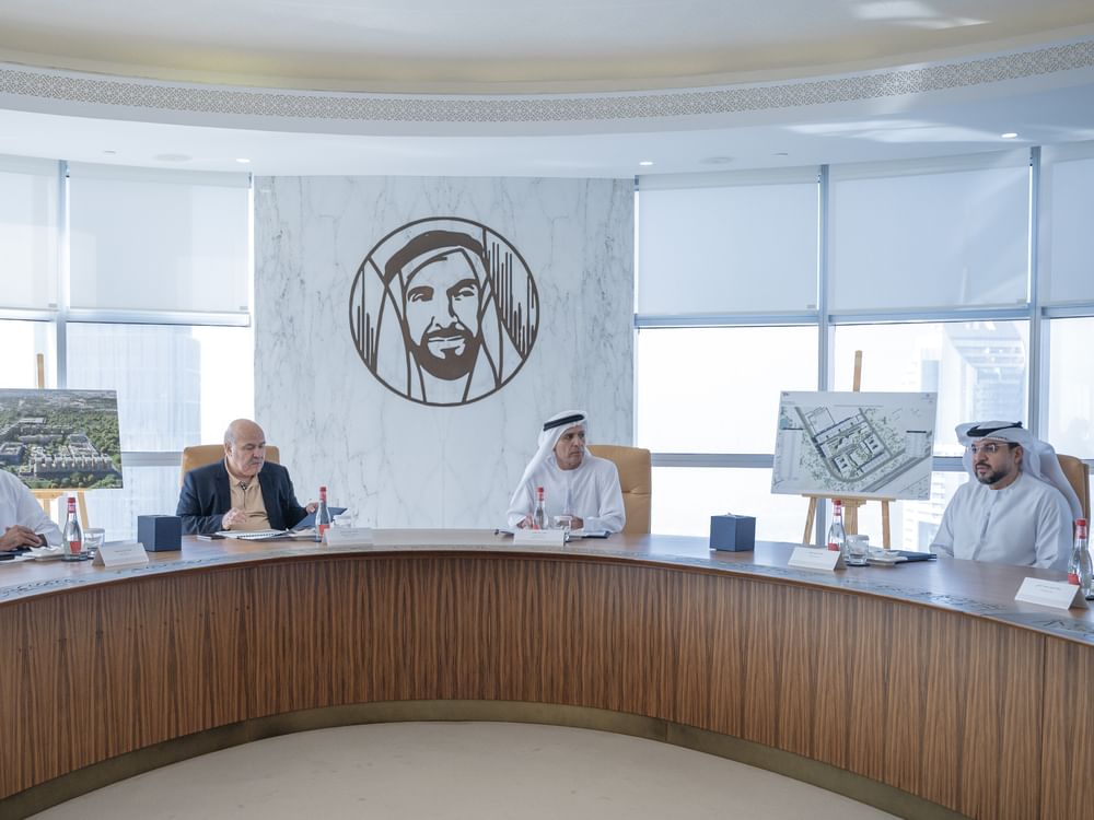 مجلس أمناء "حي محمد بن راشد الوقفي" يناقش الخطط التنفيذية لأول حي وقفي في المنطقة