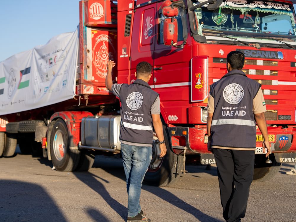 Tres convoyes de ayuda de Emiratos entran en Gaza con 544 toneladas de suministros humanitarios en el marco de la Operation Chivalrous Knight 3