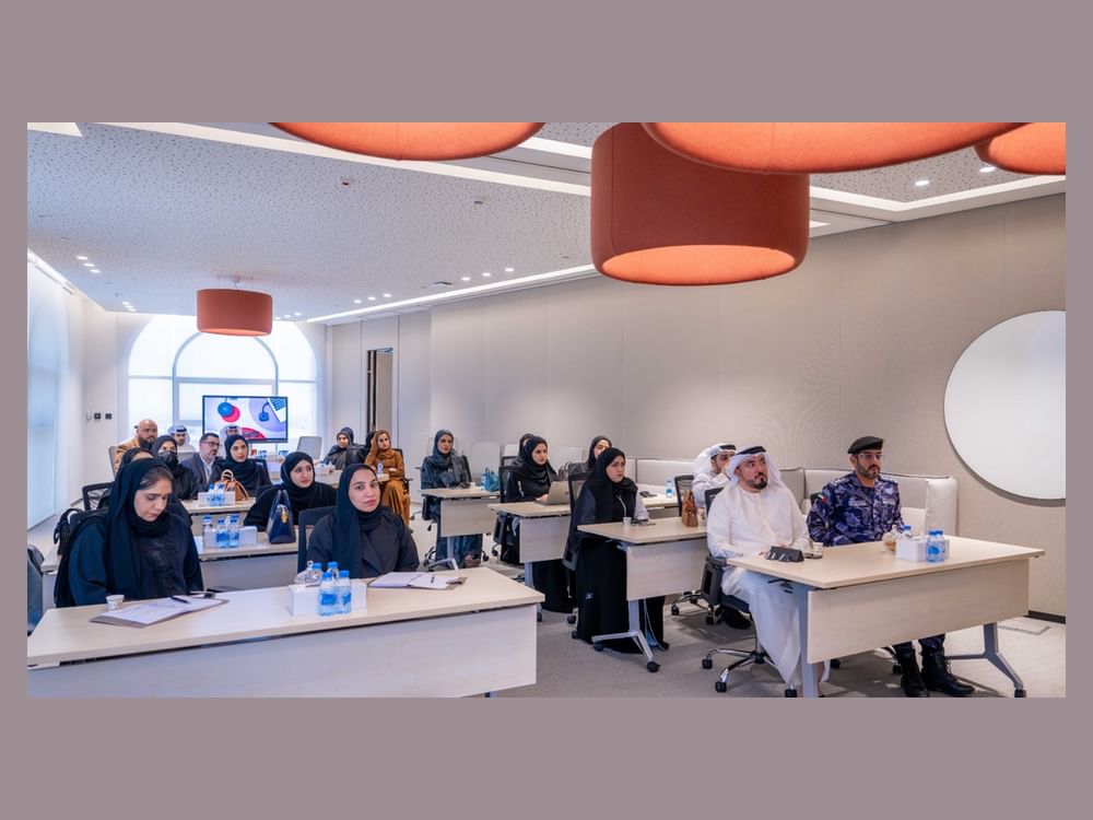المكتب الإعلامي لحكومة عجمان ينظم ورشة تعريفية بسياسة الإعلام الحكومي في الإمارة 