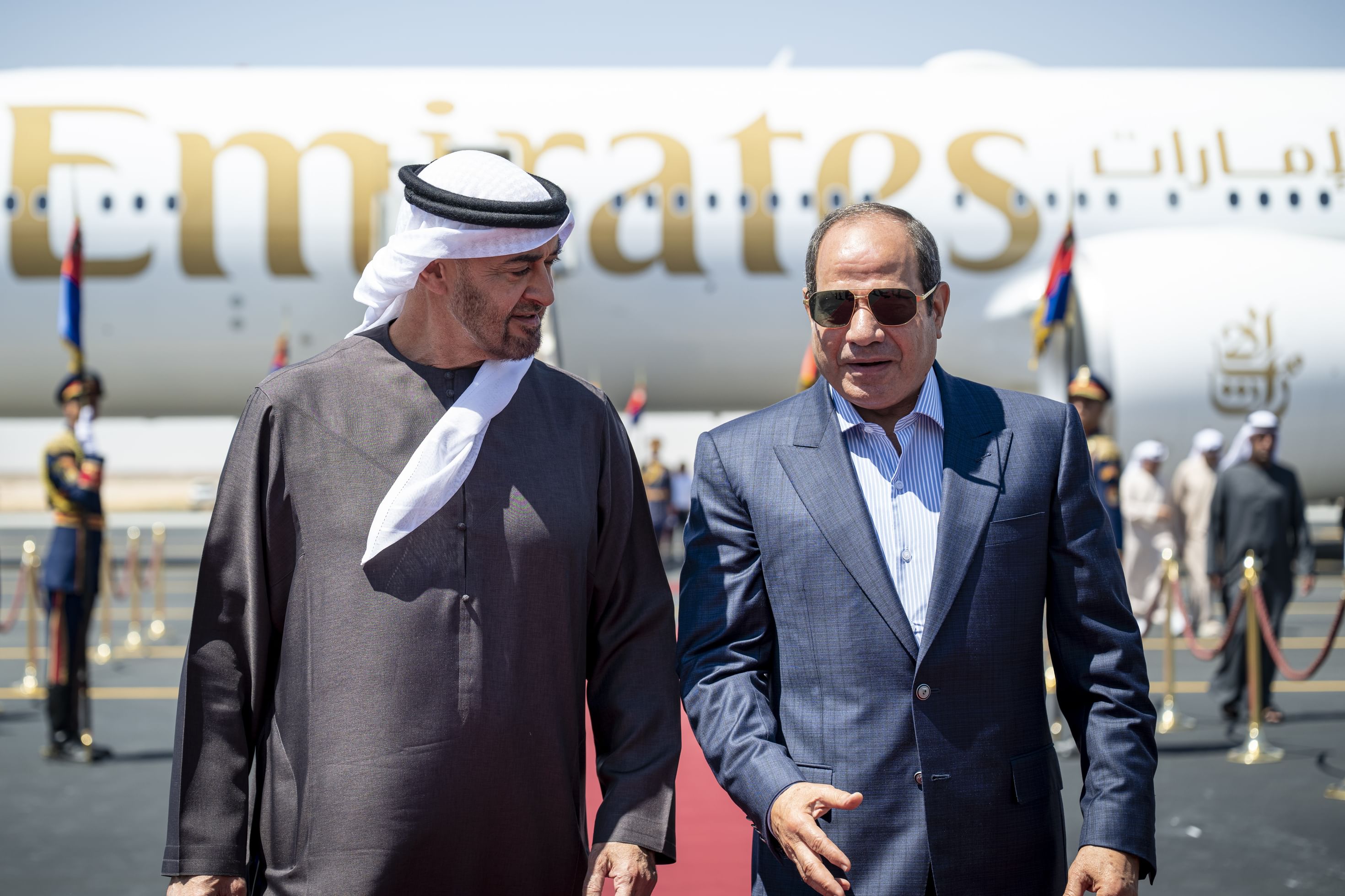 رئيس دولة الإمارات الشيخ محمد بن زايد آل نهيان والرئيس المصري عبد الفتاح السيسي (وام).
