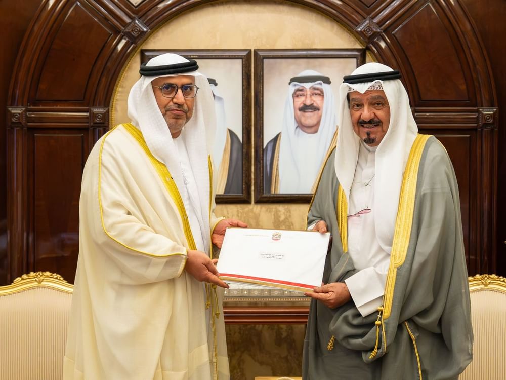محمد بن راشد يدعو رئيس الوزراء الكويتي لحضور قمة "أسبوع أبوظبي للاستدامة"
