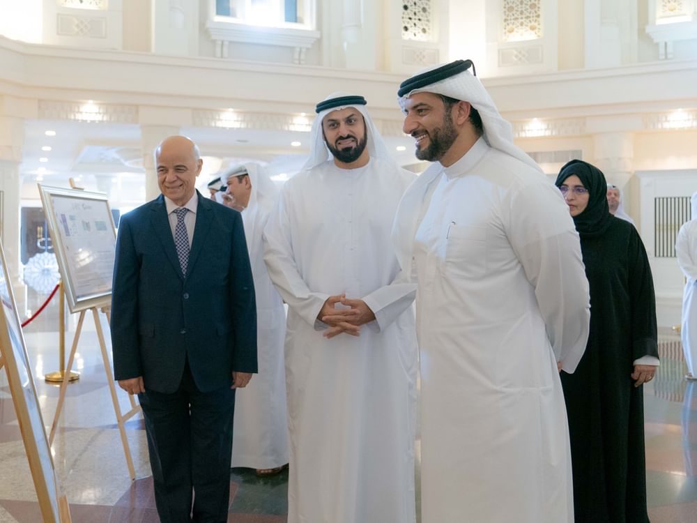 Sultan bin Ahmed launches UoS’s silver jubilee postage stamp