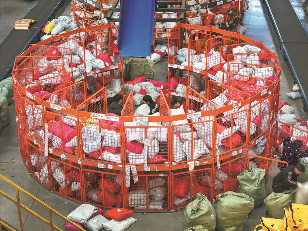 China sees more active e-commerce logistics in March