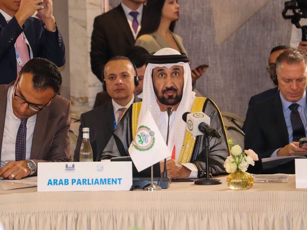 رئيس البرلمان العربي يطالب بموقف واضح وقوي من حرب الإبادة الجماعية في غزة