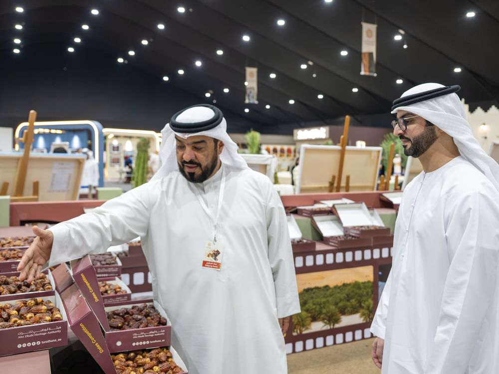 Sultan bin Hamdan bin Zayed visits 5th Al Dhafra Dates Festival