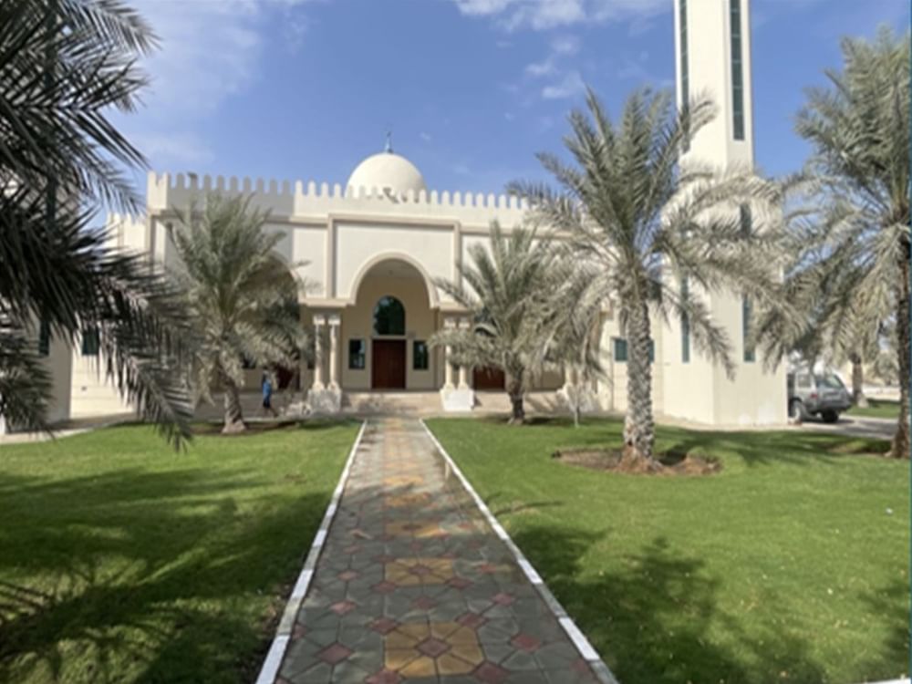 Abu Dhabi City Municipality completes maintenance work on gardens of 70 mosques