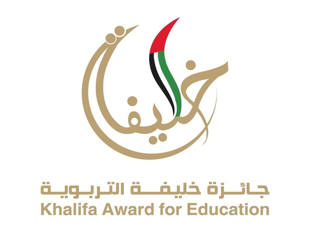 " خليفة التربوية " : للمرأة الإماراتية إسهامات بارزة  في قطاع التعليم