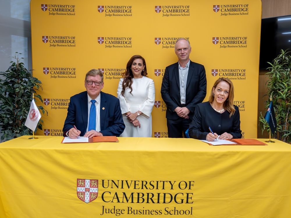 AUS strengthens global academic links with University of Cambridge