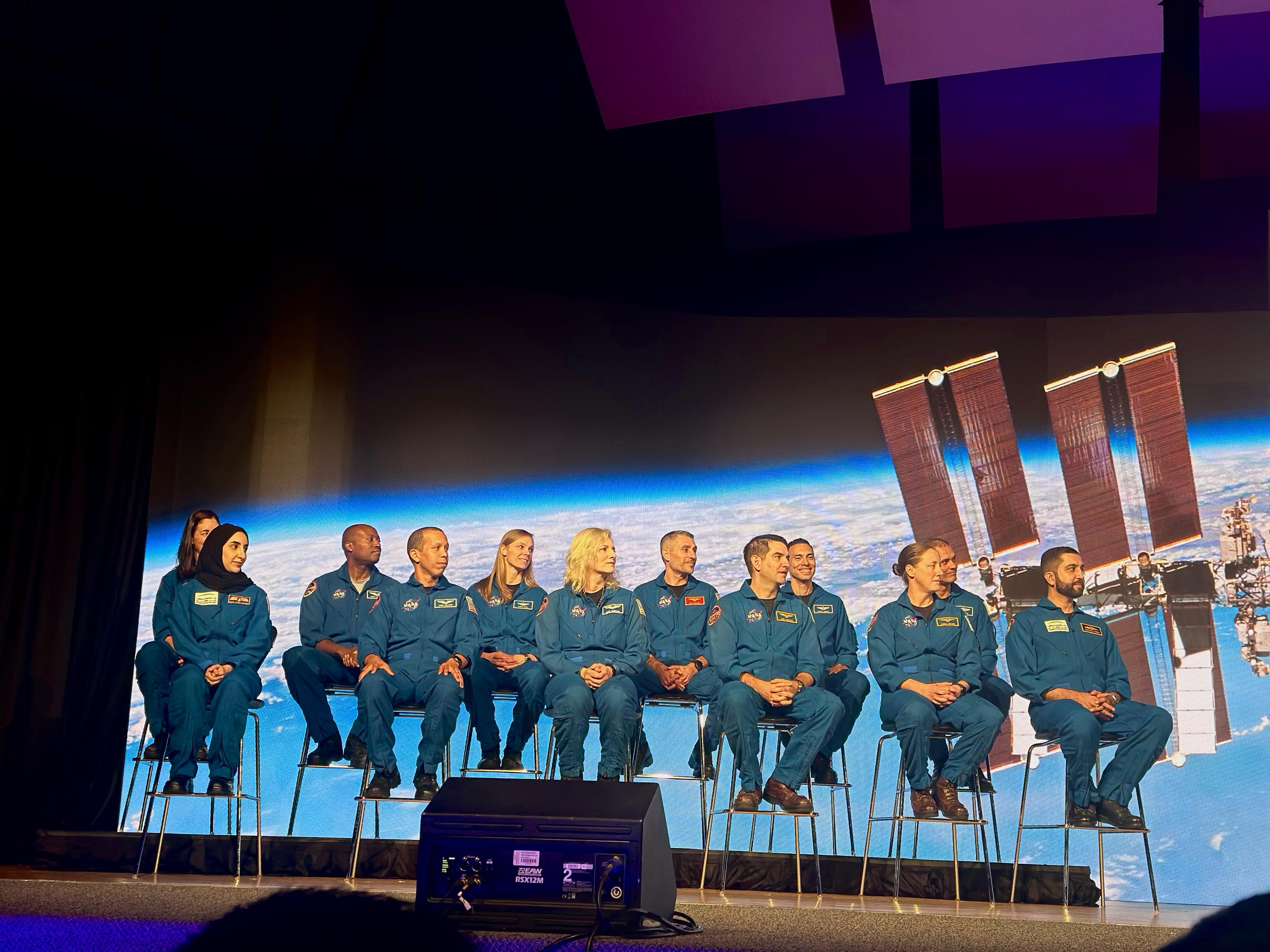 Astronot UEA Al Matrooshi dan Al Mulla lulus dari Program Pelatihan NASA