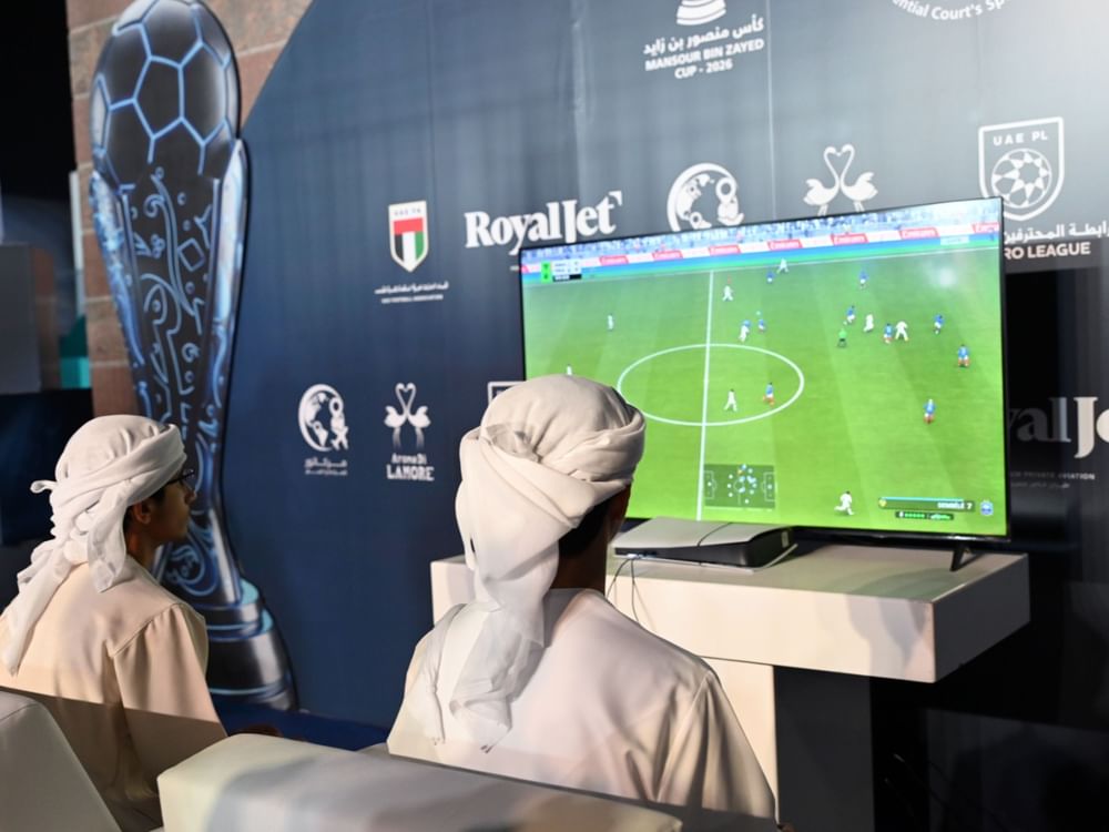 إقبال لافت على منافسات “البلاي ستيشن” في كأس منصور بن زايد