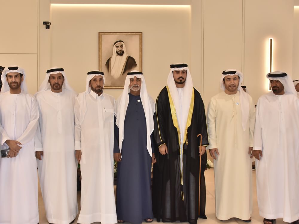 نهيان بن مبارك يحضر أفراح القحطاني الأحبابي في أبوظبي