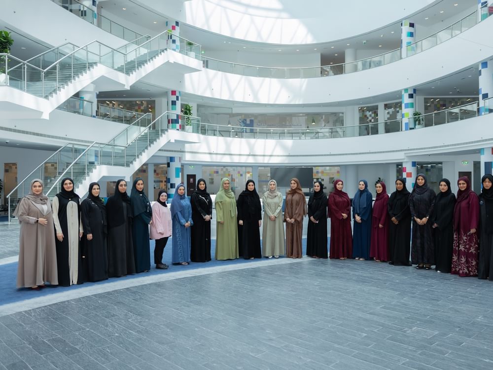 "دبي للمرأة" تعزز جاهزية القيادات النسائية لمستقبل العمل في ظل الذكاء الاصطناعي