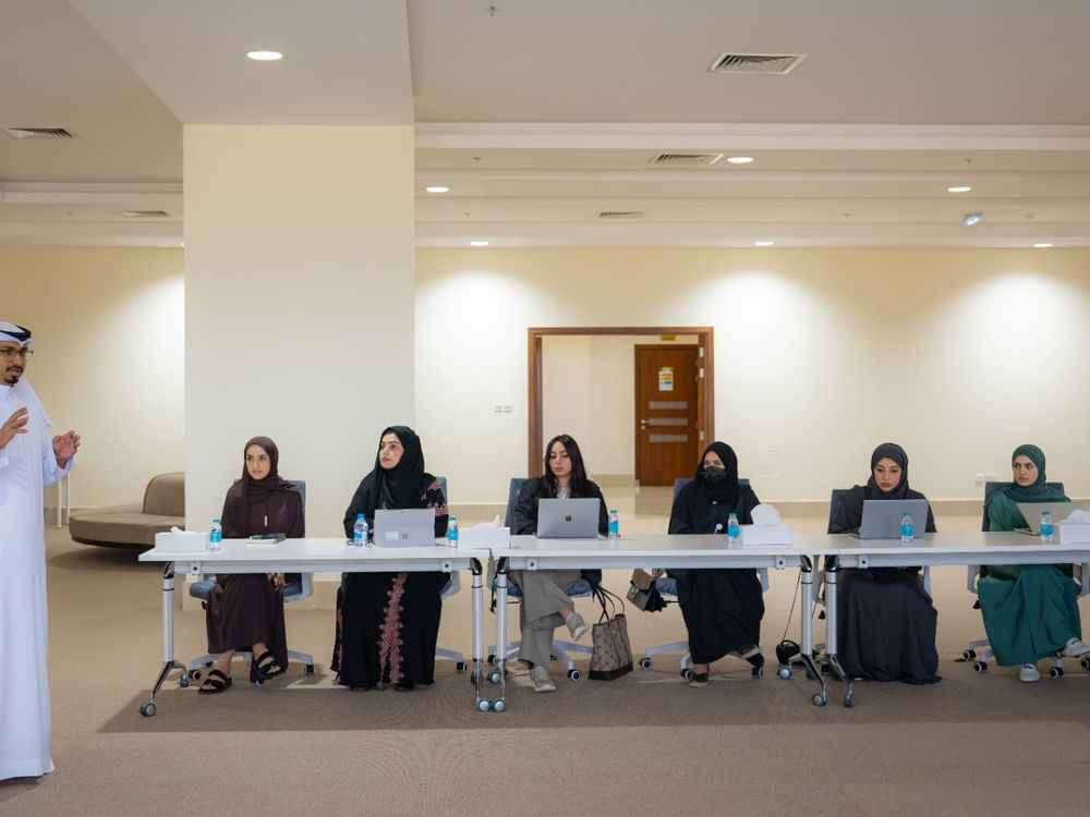 المكتب الإعلامي لحكومة عجمان ينظم ورشة حول دور الأنظمة الرقمية في تعزيز كفاءة العمل الإعلامي