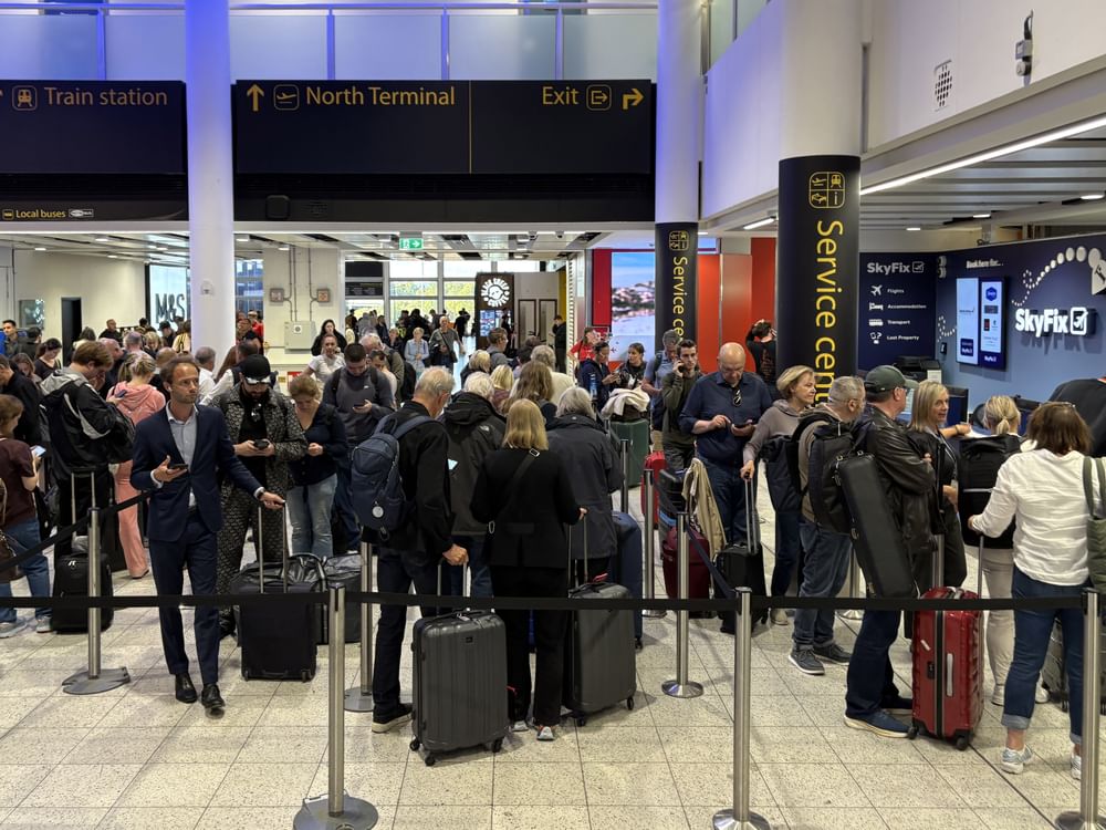 Technical fault forces cancellation of nearly 1,100 UK flights