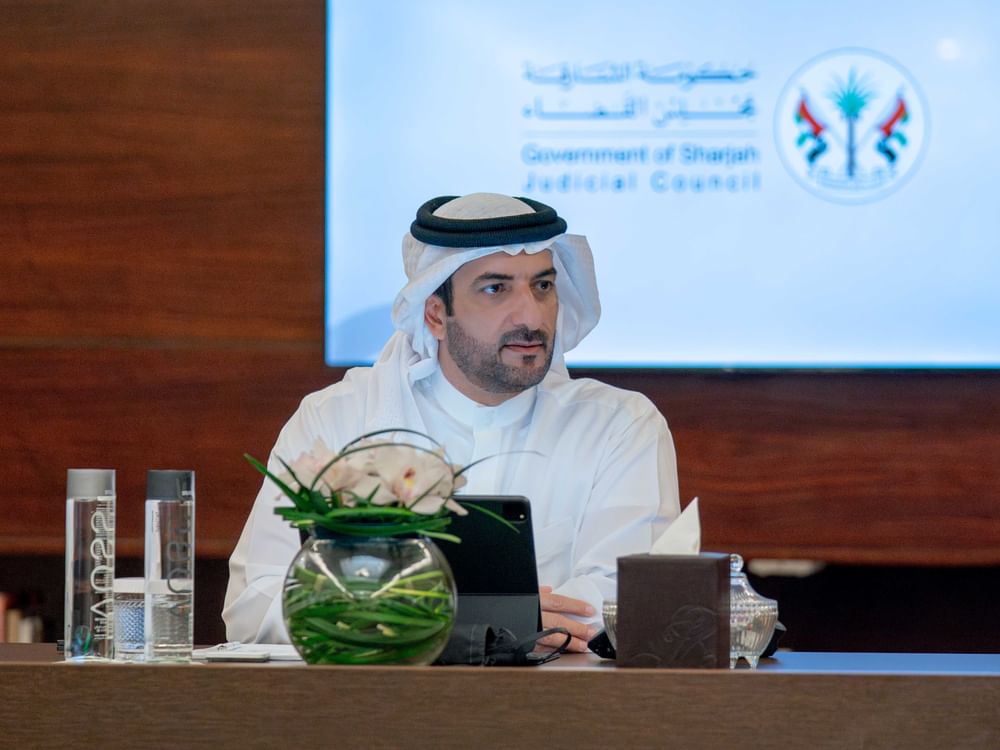 سلطان بن أحمد القاسمي يترأس اجتماع مجلس القضاء