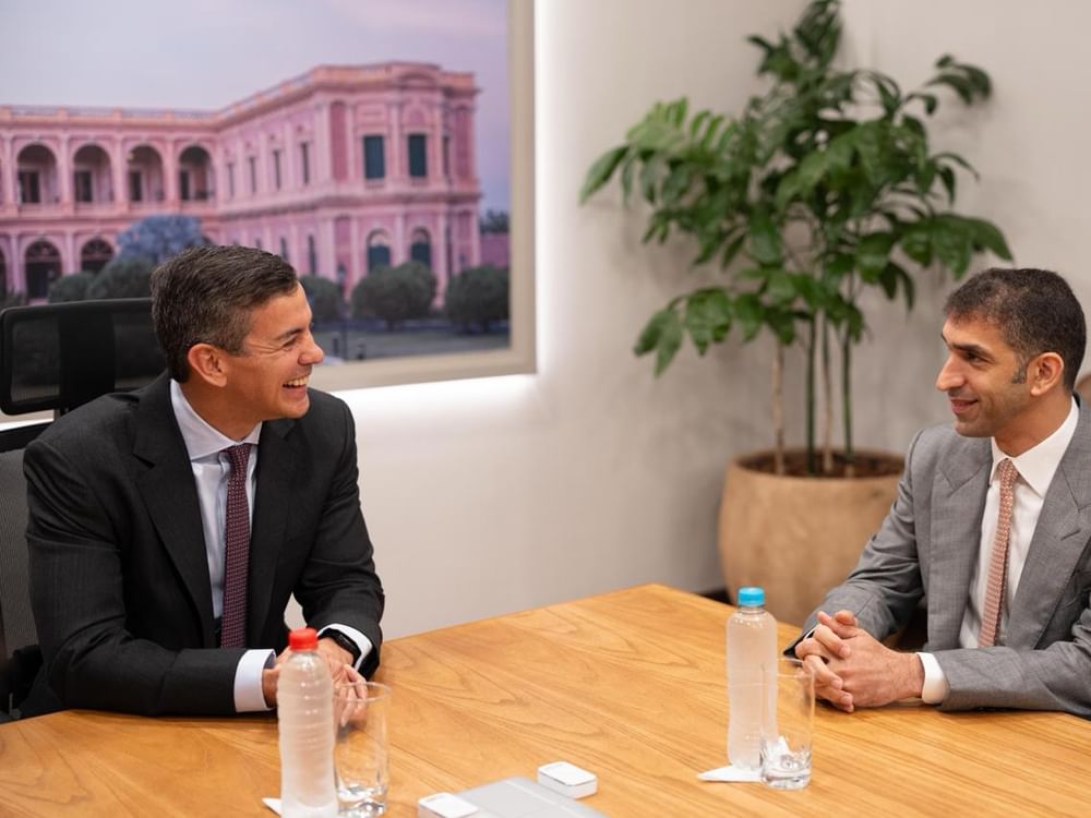 El presidente de Paraguay recibe a Al Zeyoudi y reafirma su compromiso de ampliar la asociación económica con Emiratos
