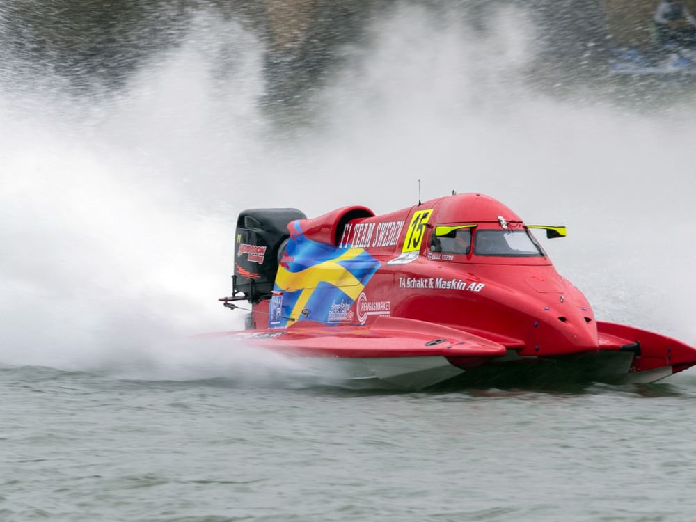 F1H2O World Championship's final battle for runner-up title