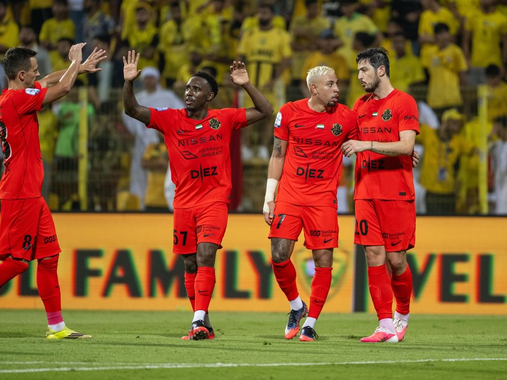فوز يونايتد وشباب الأهلي في دوري أدنوك للمحترفين