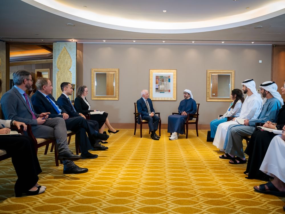 عبداللہ بن زاید اور بوریل کا متحدہ عرب امارات اور یورپی یونین کے درمیان تعاون اور علاقائی صورتحال پر تبادلہ خیال