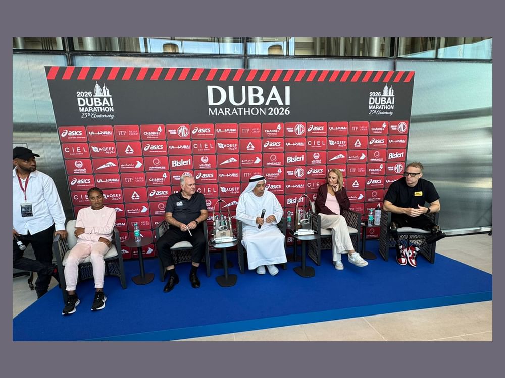 ماراثون دبي يحتفل بيوبيله الفضي بمشاركة قياسية في سباق النخبة 