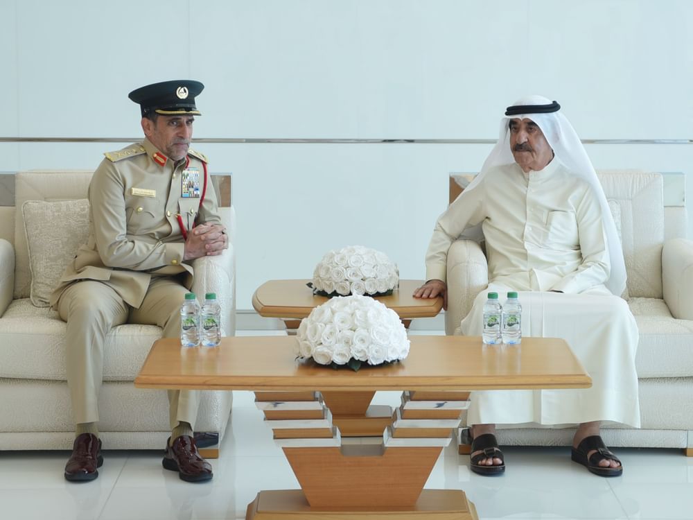 حاكم أم القيوين يتقبل تعازي قائد شرطة دبي في وفاة الشيخة حصة بنت حميد الشامسي