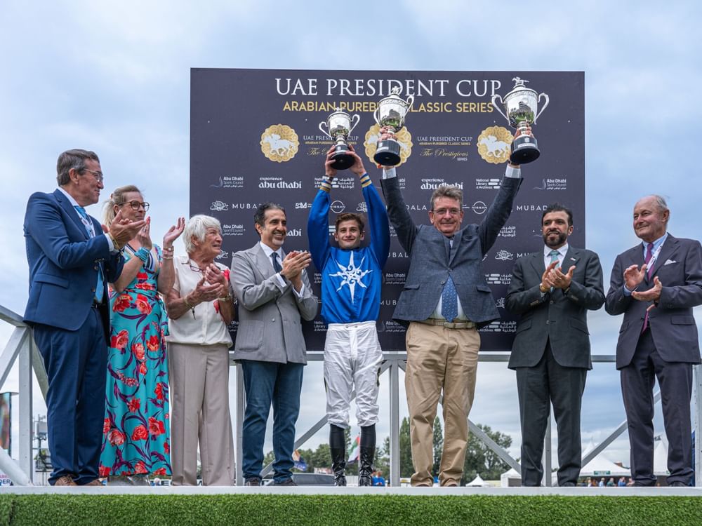 الجواد " الزير" يتوج بلقب كأس رئيس الدولة للخيول العربية في بلجيكا