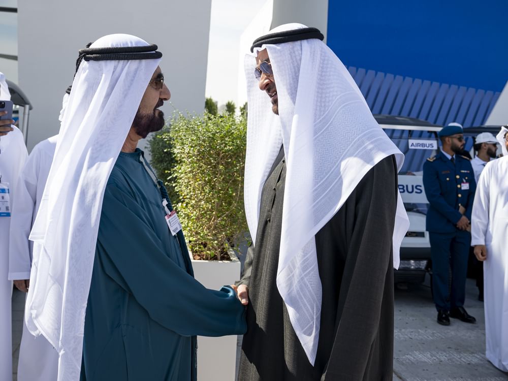 El presidente de EAU conoce las últimas innovaciones en el Dubai Airshow 2025